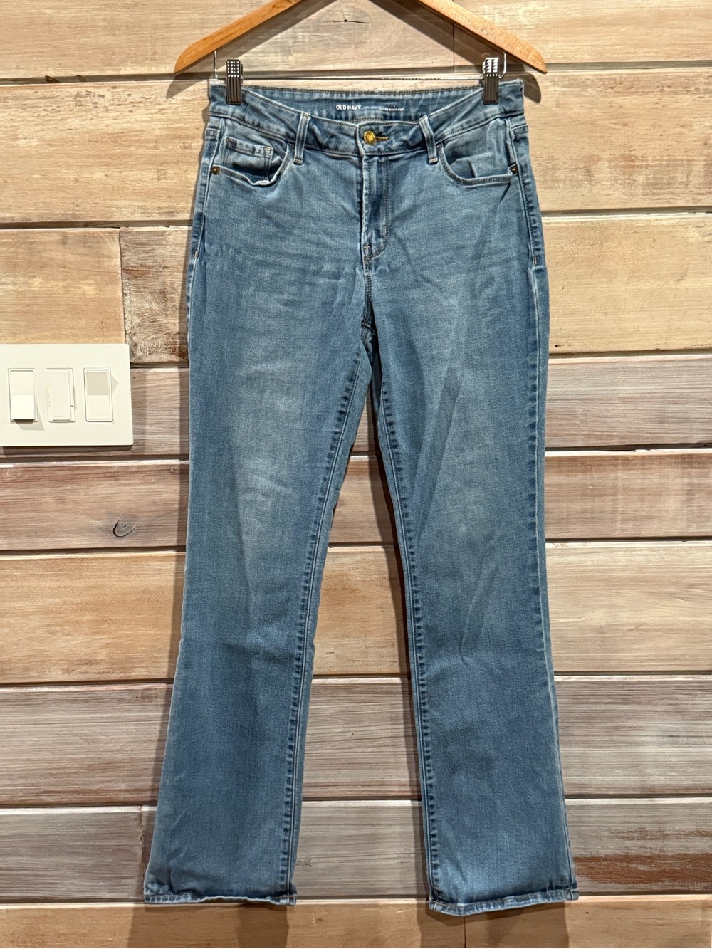 Old Navy Medium Blue Straight-Leg Jeans Size 8